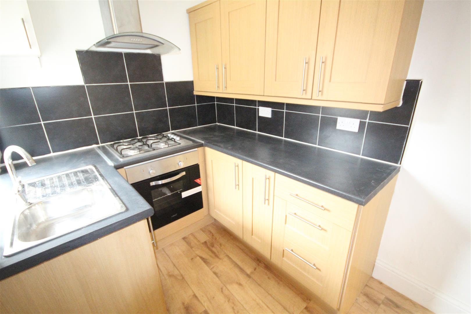 3 bedroom mid terrace house To Let in Barnoldswick - 2016-03-15 10.16.21.jpg
